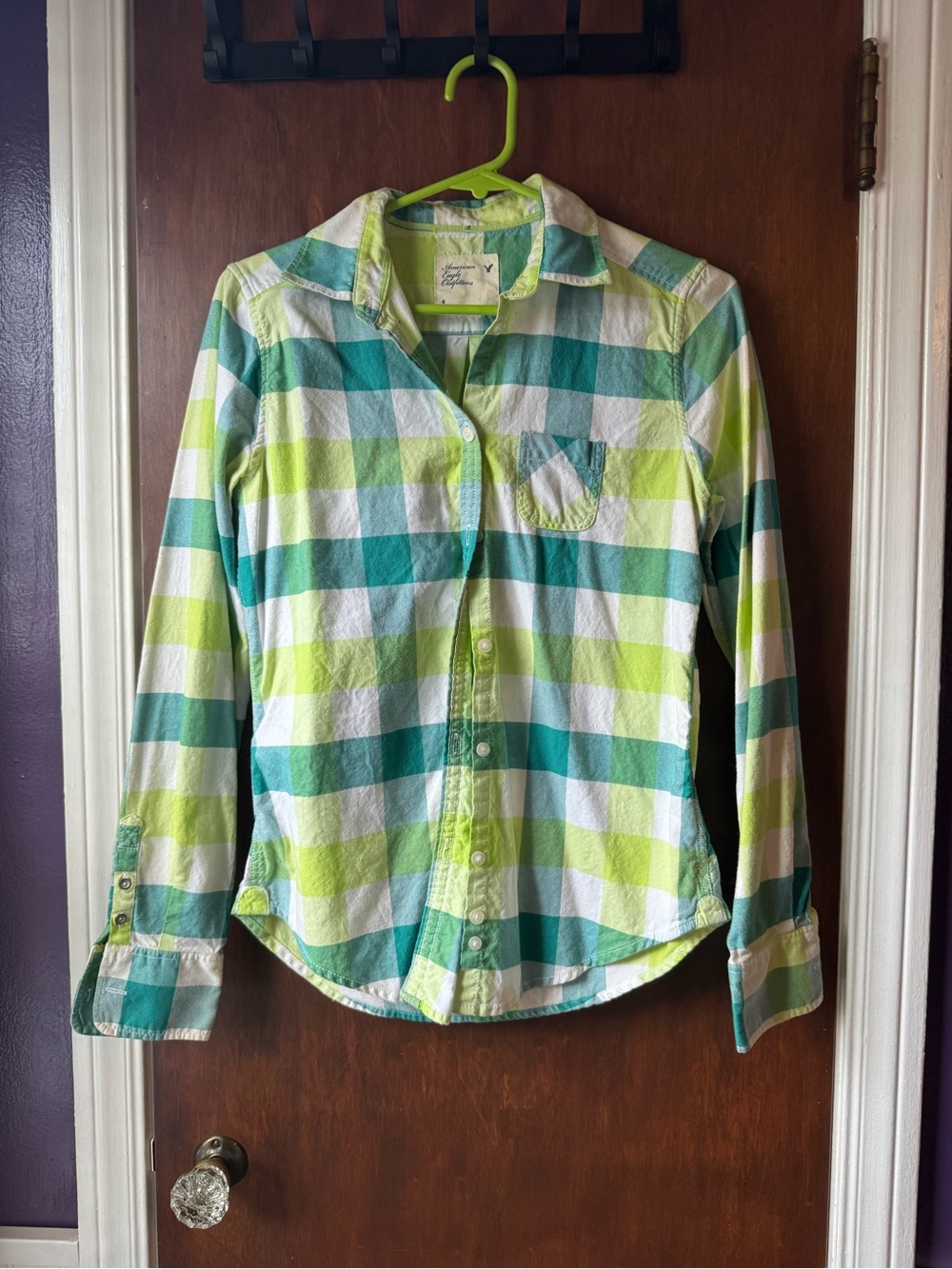 American Eagle Plaid Button-Up Shirt in Greens and White, size 6